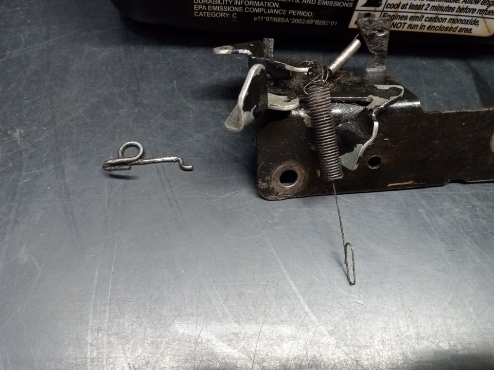 Vintage 3.5 4 5 HP Briggs Stratton Gas Tank Air Filter Cover Carburetor