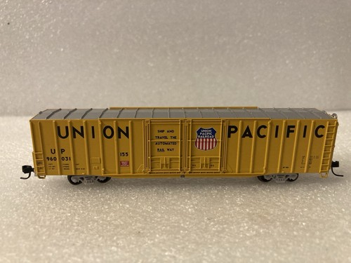 Athearn N Scale 60’ Double Door Auto Parts Box Car UP 960031 (8661-B6613-125