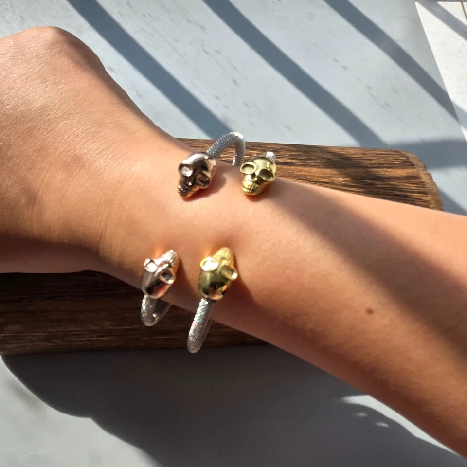 Brazalete calavera cable envolvente de acero inoxidable de 7,5 pulgadas Foto 4 de 4