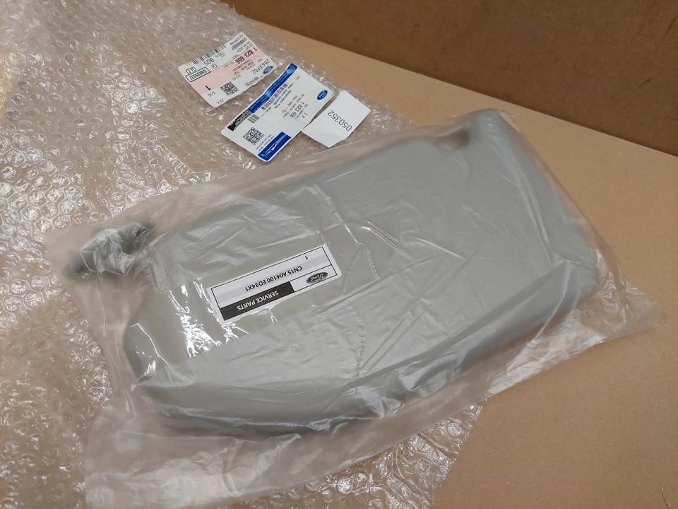 Parasol delantero derecho Ford EcoSport con espejo 1823656 2013-en original Foto 2 de 4