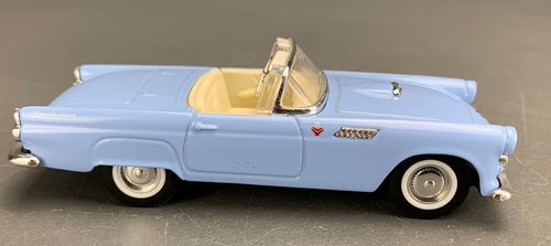 1:43 Road Legends Diecast 1955 Ford Thunderbird Convertible, Light Blue D1340 - Picture 3 of 6