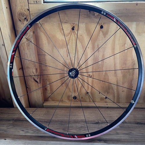 Bontrager Race 700C Clincher Front 