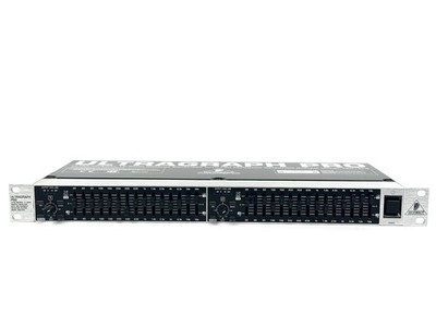 Behringer ULTRAGRAPH PRO FBQ1502 15-Band Stereo Graphic Equalizer CG01Y37