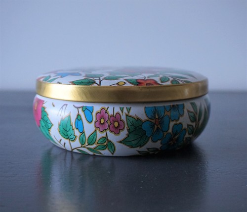Meister Tin Metal Container Floral Round 5-1/2" Wide Candy Tin Brazil Vintage - Picture 3 of 15