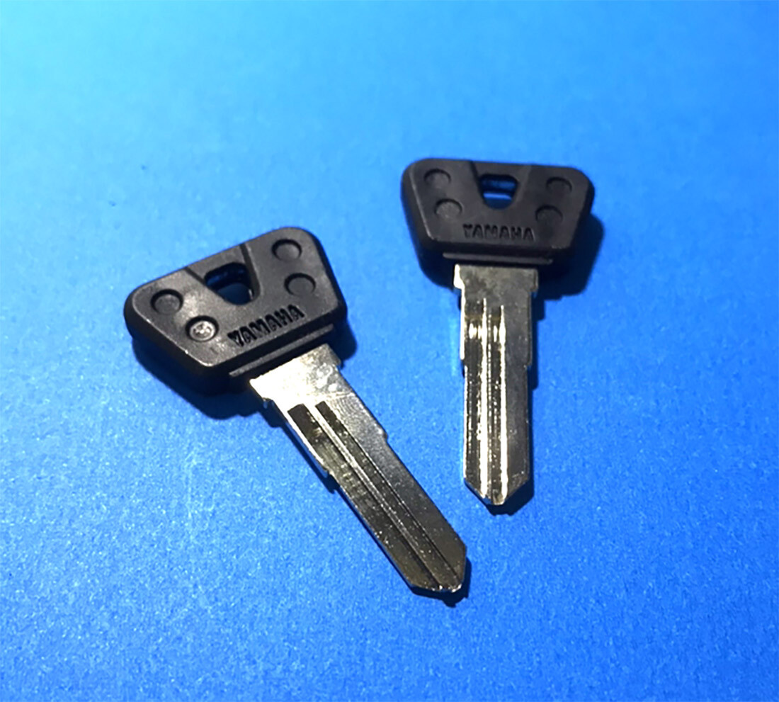 2x Blank Key Fits Yamaha BL RD DT SR TT TZR XT YZ RT 125 600 250