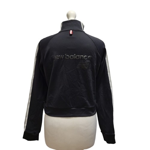 New Balance Black & Grey Cropped 1/4 Zip Activwear Top Womens UK S CC312 - Picture 4 of 5