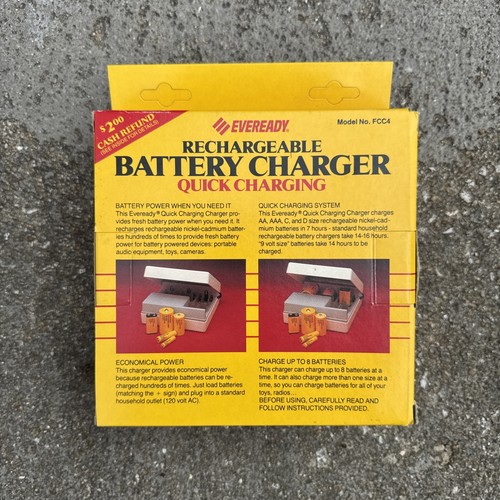 Vintage Eveready Rechargeable BATTERY CHARGER Model FCC4 Quick Charging 1988 New - Picture 3 of 3