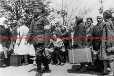 F020077 Forced laborers from Ukraine before departure to Germany Railway station