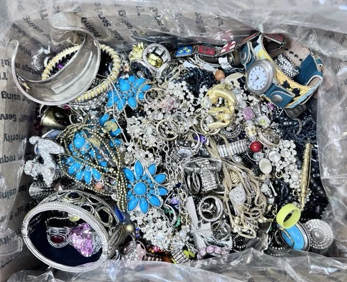 10lb 14oz Vintage To Mod Costume Jewelry LOT~Wear, Resell, Craft, Repurposing