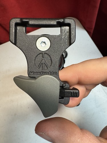 SIRUI AM223 Leveling Tripod Mini Travel Manfrotto Head A172 - Picture 8 of 8
