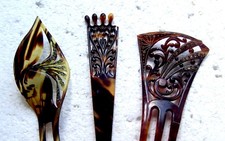 Three Victorian faux shell hair accessories combs - NO US IMPORT FEES