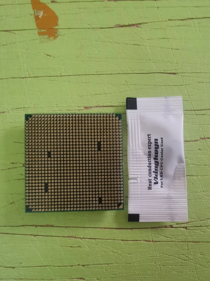 AMD Athlon II X3 450 3.2 GHz Triple-Core CPU Socket AM3 ADX450WFK32GM Processor - Image 2 of 2