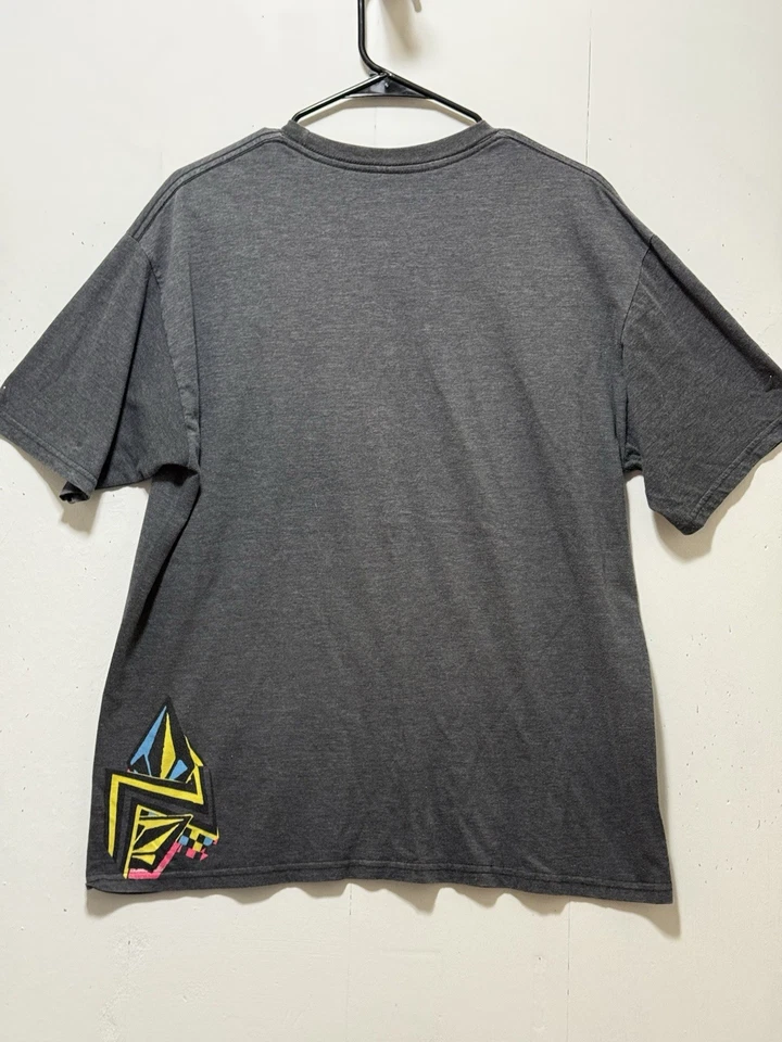 Vintage Volcom Gray Colorful Graphic Print Skater T-Shirt Men’s Sz L Pink yellow - Image 2 of 4