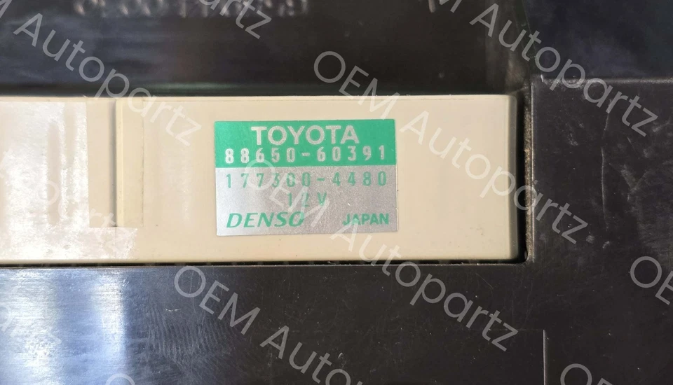 Controlador de clima Toyota Land Cruiser UZJ100 1998-2002 bisel de ventilación de aire OEM Foto 3 de 4