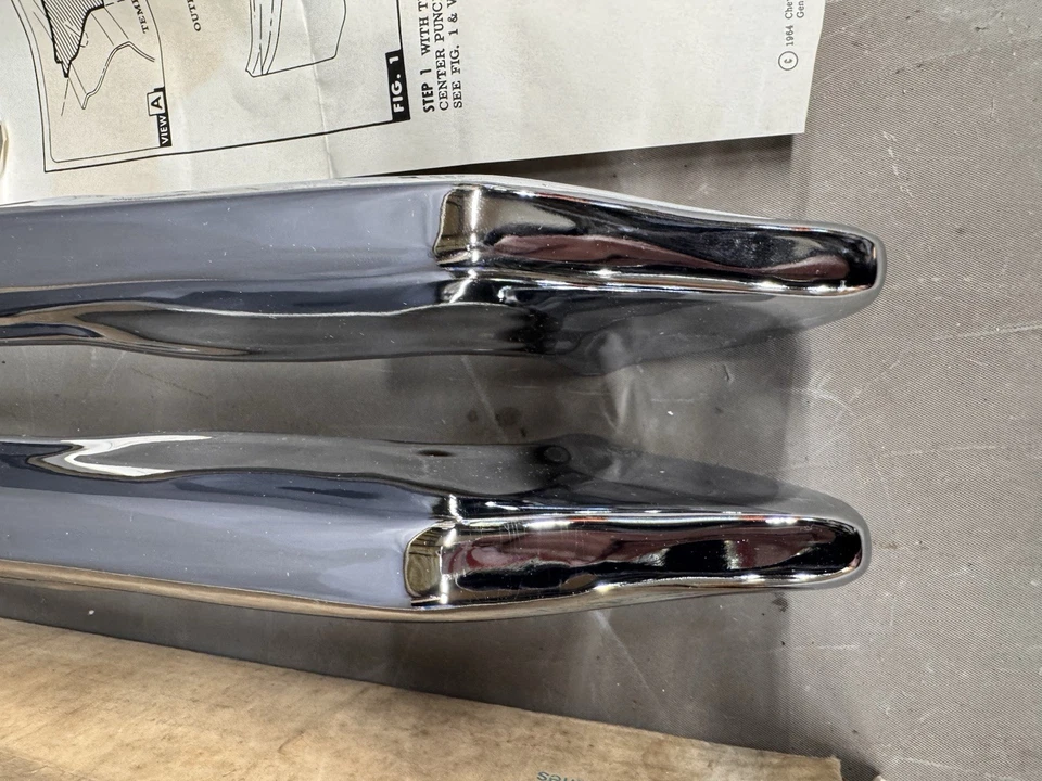 Nuevo de Lote Antiguo Chevy Impala BelAir 1965 parachoques trasero accesorio protectores Biscayne Caprice Foto 3 de 4