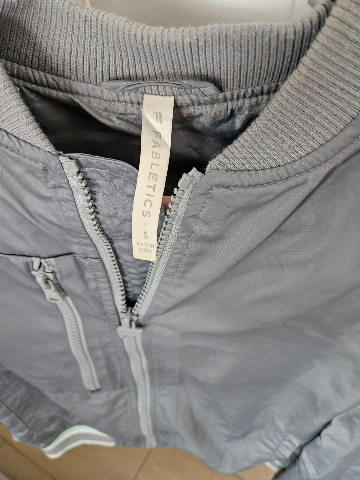 Fabletics Activewear Jacket Women's Small Gray Fu… - image 3