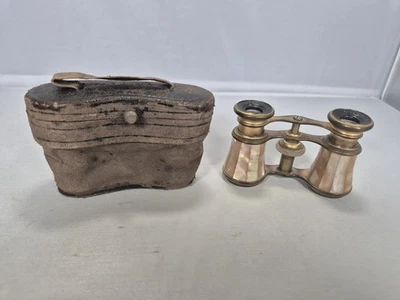 Antique Chevalier Opticien Paris Mother Of Pearl Opera Glasses With Case - Image 1 of 4