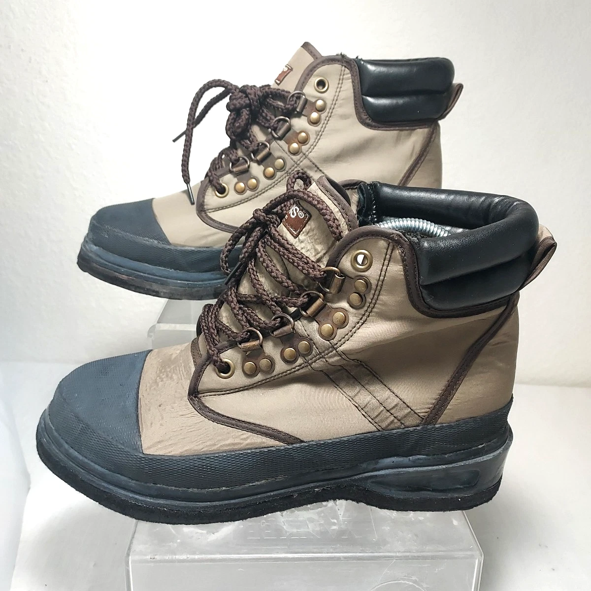 Caddis Northern Guide Ultralite Women 7 Wading Shoes Ecosmart Grip Felt Sole