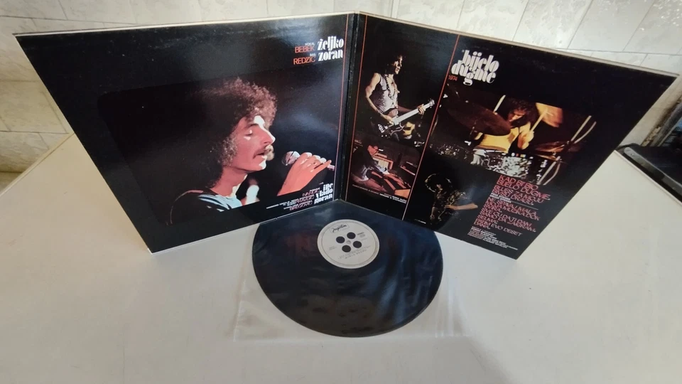 BIJELO DUGME  1st  YUGOSLAVIA ROCK  LP NM Foto 2 de 2