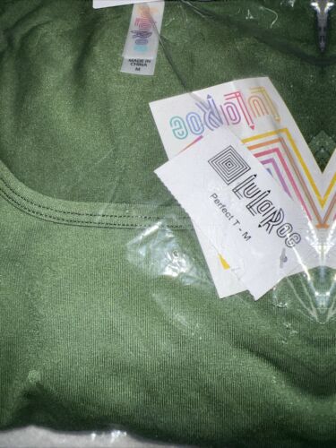 Lularoe Medium Perfect T/12-18 Unicornio 🦄 Verde Sólido Ejército M Nuevo Unicornio Completo 14 - Imagen 3 de 12