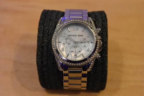 Michael Kors Blair Mother Pearl Silver 