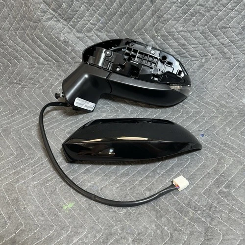 Toyota Corolla Front Left Side Mirror Turn Signal 2019-2024 CAPA Certified