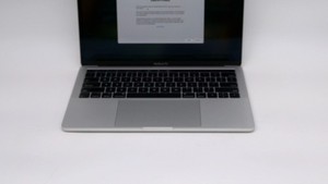 MacBook Pro 13" i7-8559U 16GB 512GB - Bueno