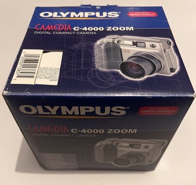Olympus CAMEDIA C-4000 Zoom 4.0MP Digitalkamera  Silber