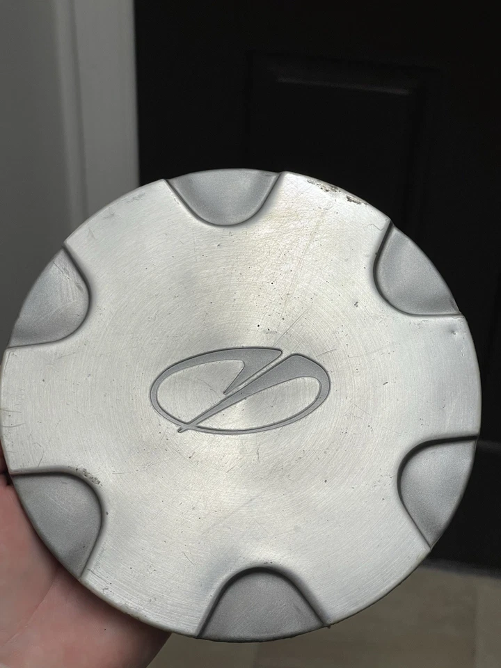 Oldsmobile Bravada 1998-2001 OEM tapa central de llantas de aleación 15037838 tapacubos centro Foto 4 de 4