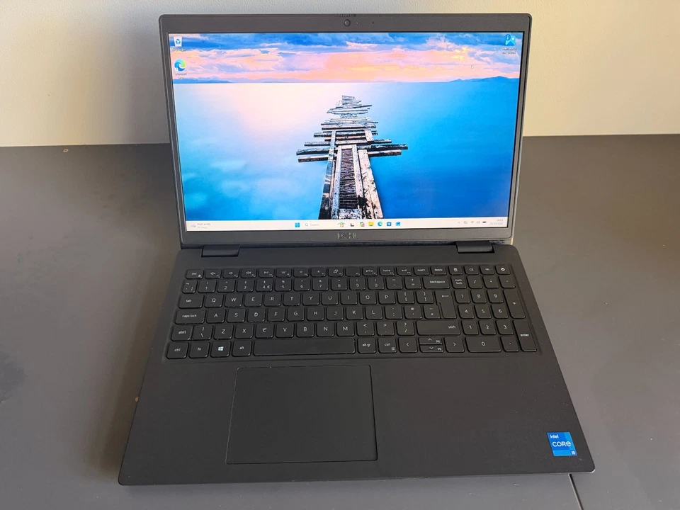 Dell Latitude 3520 · i5-1135G7 · 8GB · 128GB, photo 1 of 5
