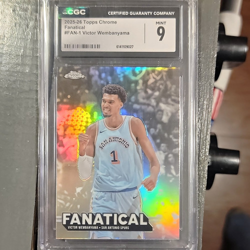 2025-26 Topps Chrome Fanatical Victor Wembanyama #FAN-1 CGC 9