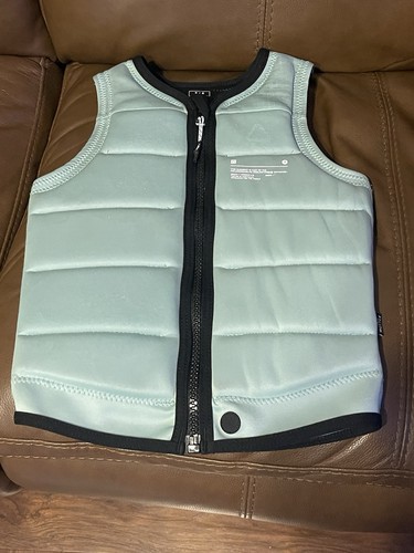 S/8 Follow Project One Woman’s NCGA Impact Vest | Mint and black