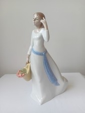 Nao By Lladro Youthful Spirit Figurine Girl Carrying a Wicker Basket 1591