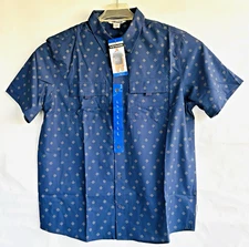 Voyager Men's Short Sleeve Button Up Shirt Size Large with pockets