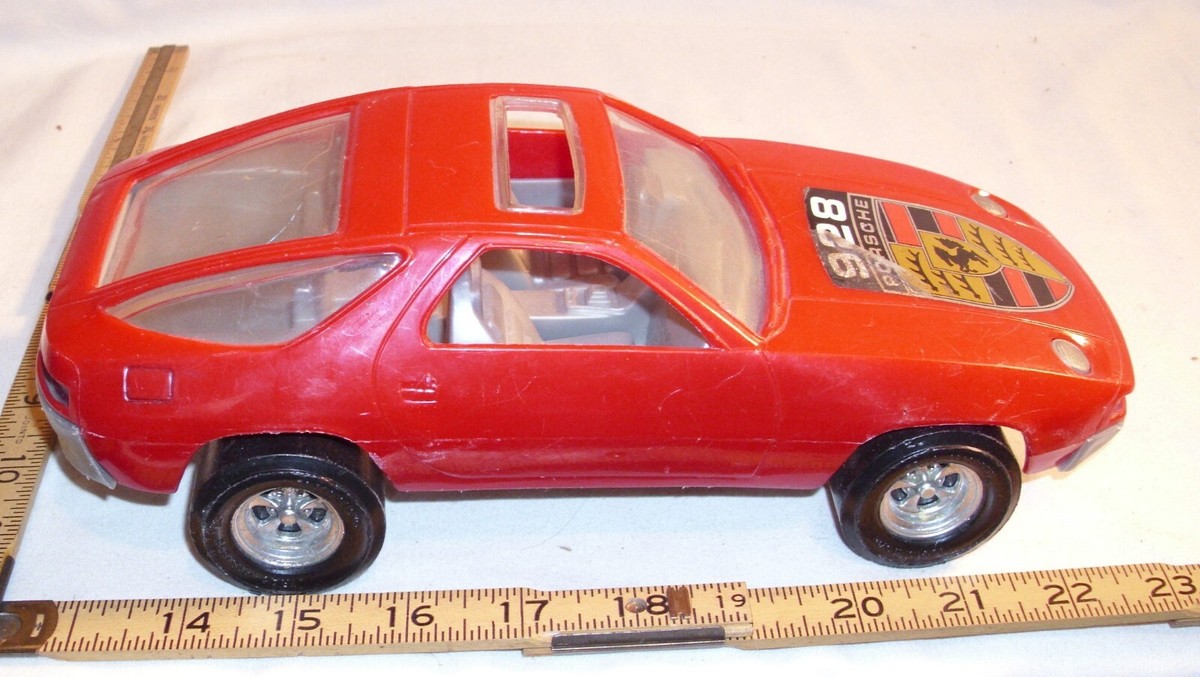 STROMBECKER PORSCHE 928 SPORTS CAR PLASTIC TOY | eBay