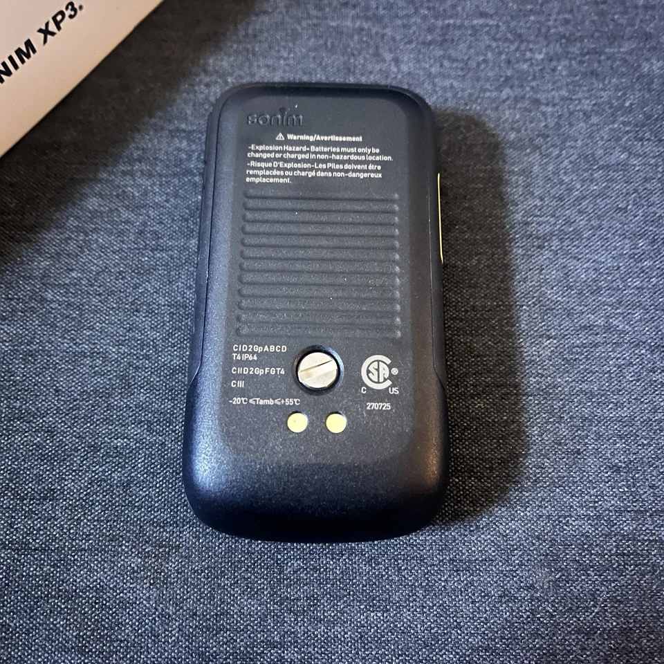 Sonim XP3 XP3800 4G LTE 8GB Rugged Flip Phone Black Sprint - Image 3 of 4