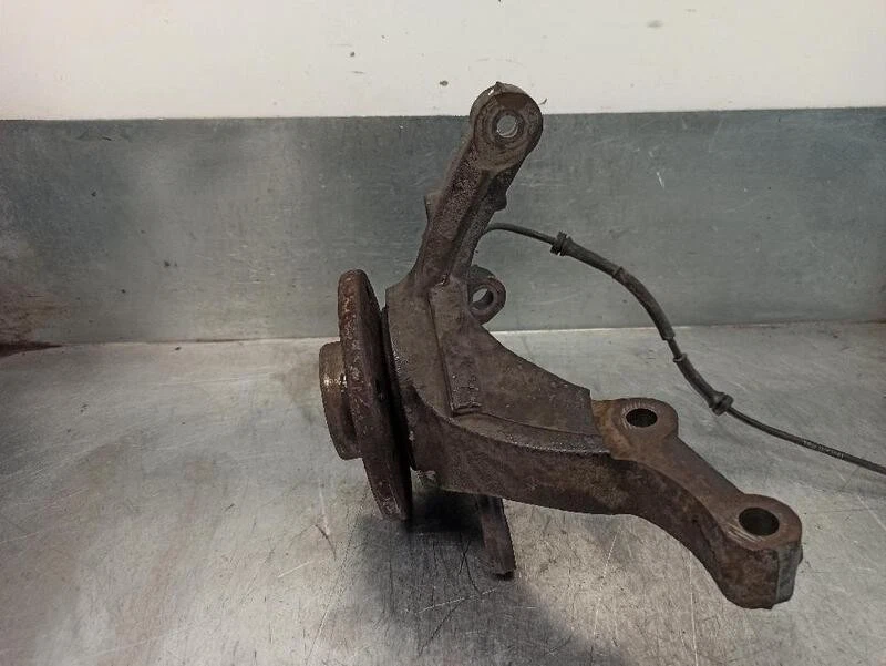 8200224361 knuckle front right for Renault Trafic Caja Cerrada (from 4.01) - Image 2 of 4