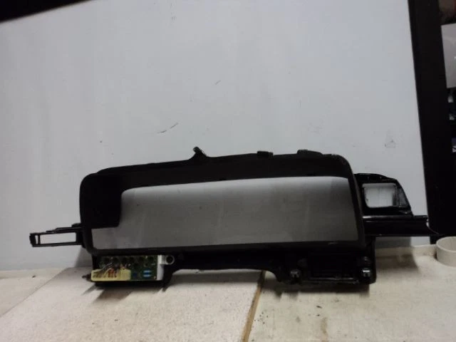91 TOYOTA CAMRY DASH INSTRUMENT CLUSTER BEZEL TRIM 43628 - Image 3 of 3