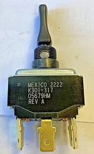 ~ NEW GENUINE OEM PACCAR KENWORTH MOMENTARY TOGGLE SWITCH ~~ K301-317