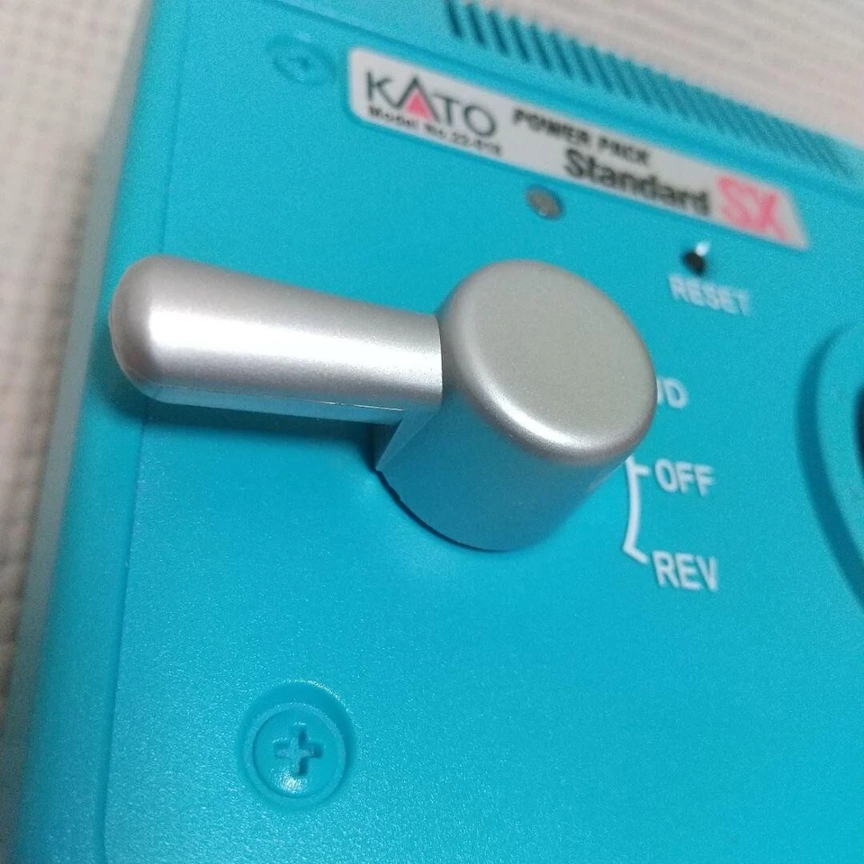 KATO Power Pack Standard SX Model #22-018 with AC adapter - Image 4 of 4