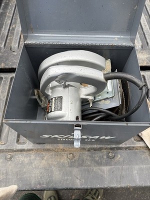Skilsaw Model 553 Saw, Size 7.25  With Original Metal Case