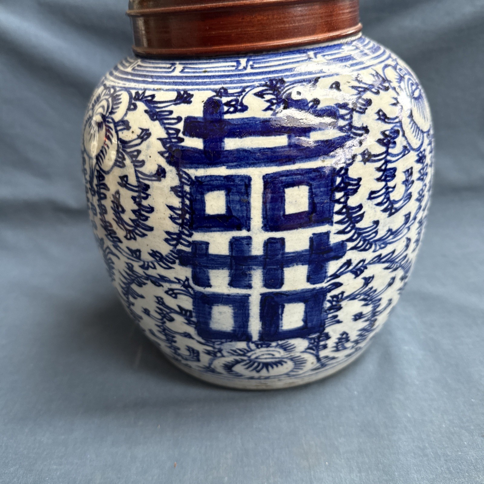 Antique Chinese Double Happiness Blue & White Porcelain Ginger Jar Wooden Lid