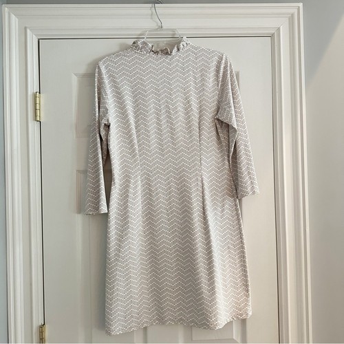 J. McLaughlin Durham Dress White Tan Wheat Geometric Print Ruffle Chevron Medium - Picture 5 of 11