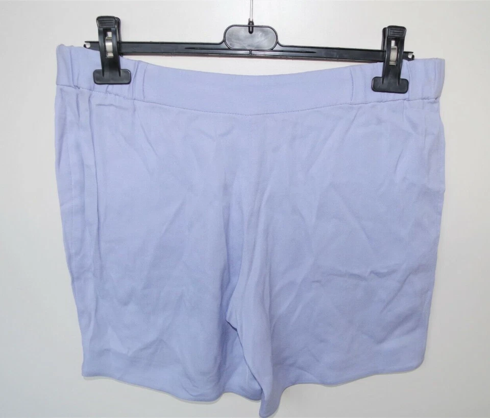EMPORIO ARMANI sz 40 WOMENS SHORTS SILK SHORT SUMMER SOLID PURPLE FLAT FRONT NEW - Image 2 of 4