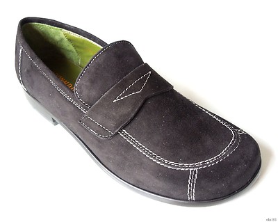 DONALD J PLINER black suede size 6 loafers flat shoes Made  display picture 1