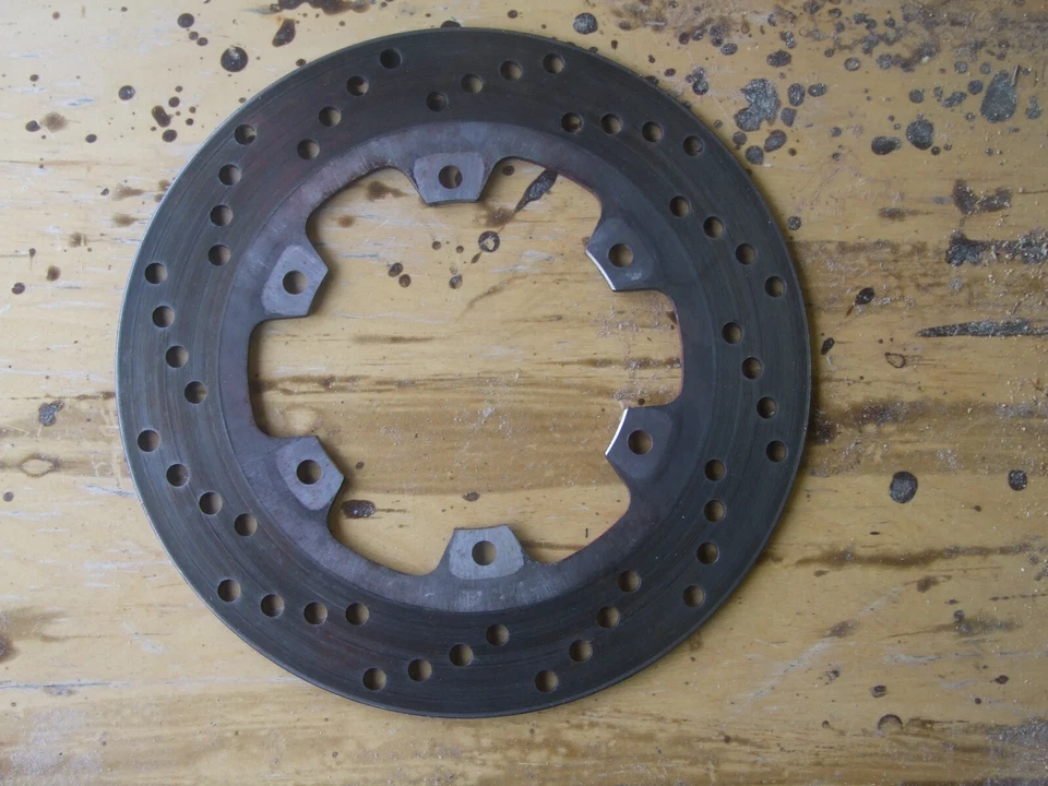 Disco de freno trasero Ducati ST2 ST3 ST4 S4 Monster Foto 2 de 2