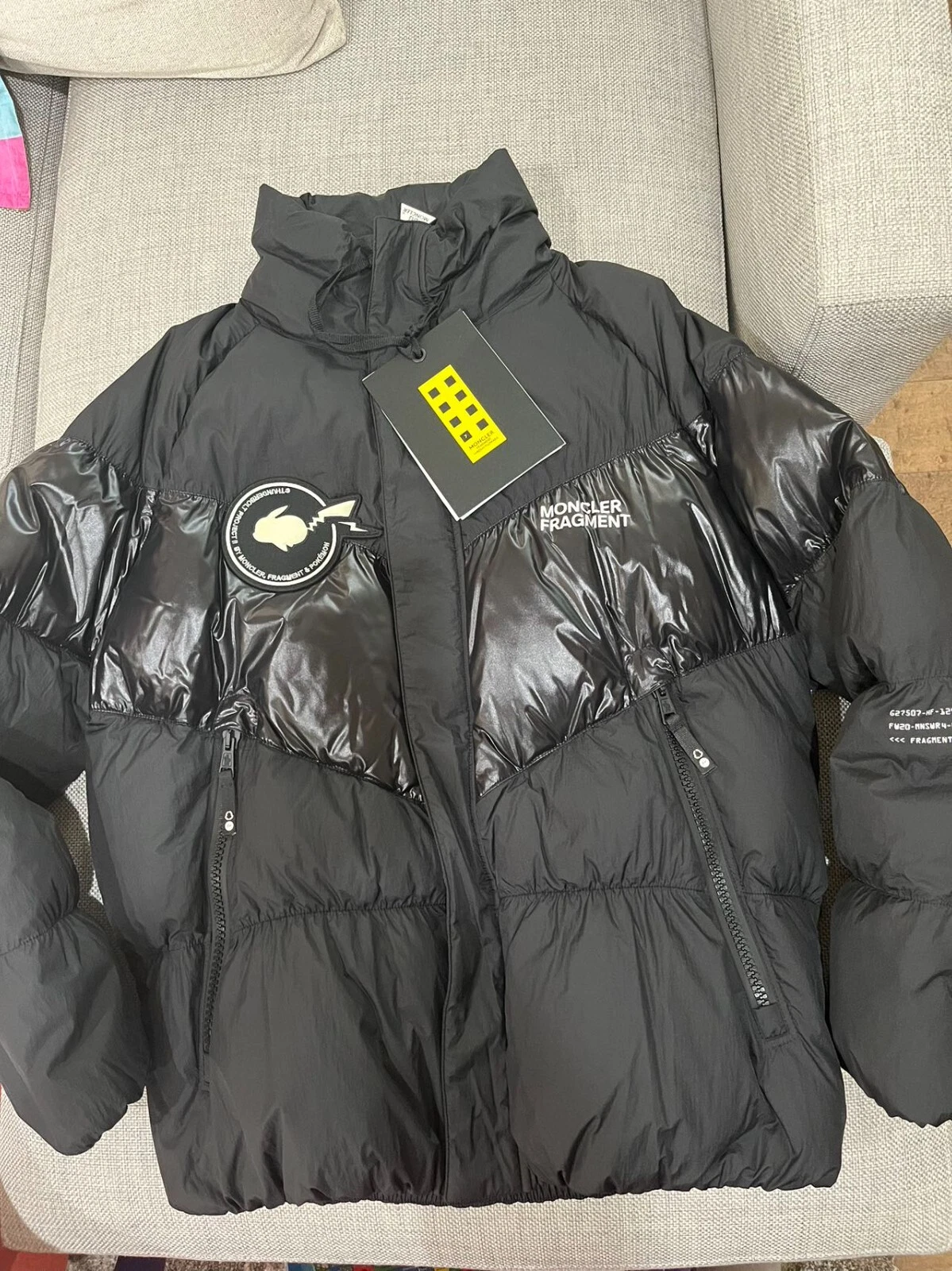 Giacca Nuova con Etichetta Moncler Genius Frammento Blain Pikachu Pokémon Nera TAGLIA 2=M