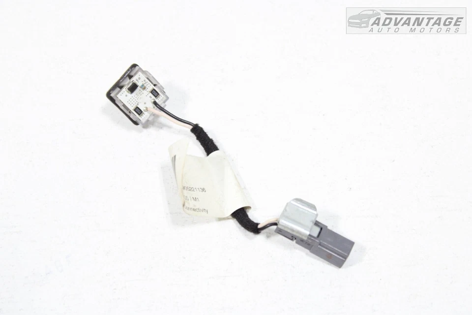 2017-2020 ALFA ROMEO STELVIO FRONT RIGHT SIDE UNDER DASHBOARD LIGHT LAMP OEM - Image 2 of 4