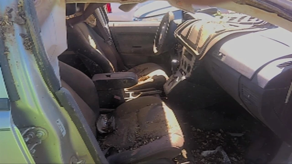 Pinza de freno de disco delantera izquierda usada se adapta a: Dodge Caliber 2008 delantera izquierda Gra Foto 3 de 4