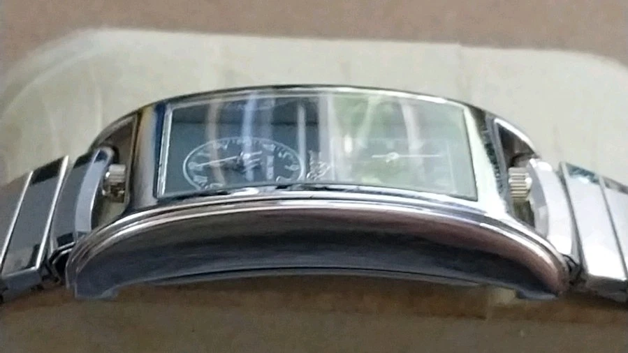 Regent Dual Dial Quartz Watch Stainless Steel Band New Battery - Image 3 of 4